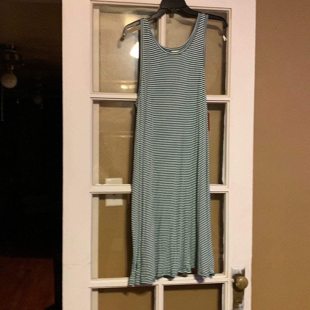 Faded Glory green and white stripe summer dress